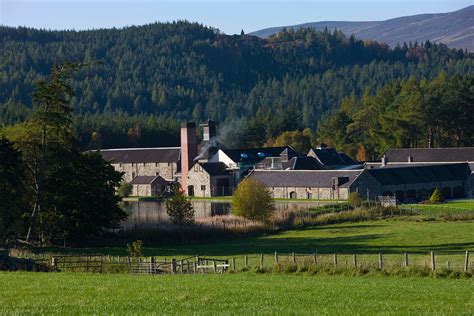 royal lochnagar distillery website.